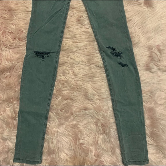 Joe’s Jeans distressed skinny - Picture 4 of 4